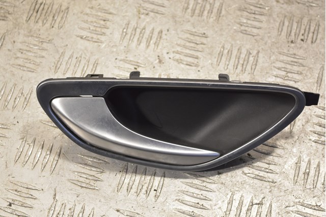 Ручка задней двери, внутренняя, левая A2057600300 MERCEDES