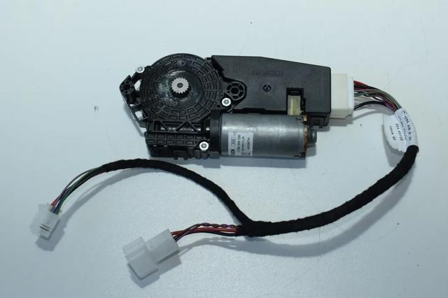 A2059009104 MERCEDES Мотор привода люка купить в Винница