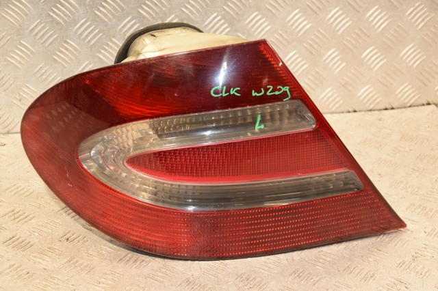 Задний левый стоп A2098200164 MERCEDES