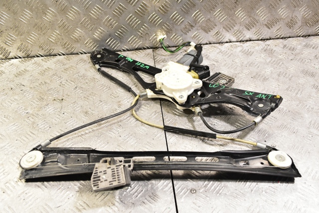 Стеклоподъемник передней левой двери A2117200146 MERCEDES