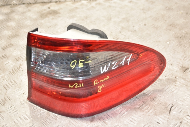 Стоп задний A2118202864 MERCEDES