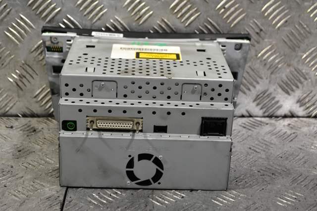 A2118204597 Магнитола (радио AM/FM) купить Одесса