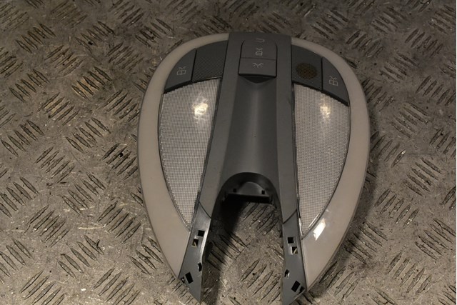 Плафоны внутреннего освещения A2118206401 MERCEDES