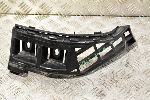 Крепление бамера правое A2128850865 MERCEDES