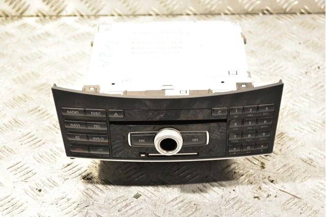 Блок кнопок центральной консоли A2129008309 MERCEDES
