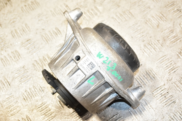 Гидроопора двигателя левая A2132400500 MERCEDES
