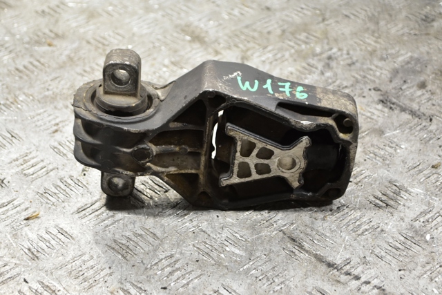 Подушка двигателя A2462401209 MERCEDES