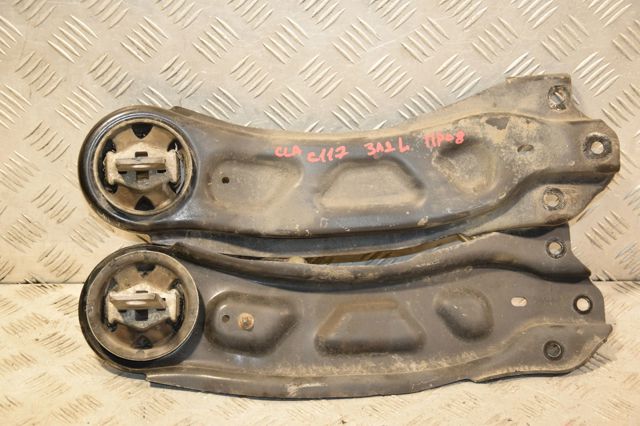 Рычаг/тяга задней подвески продольный нижний, правый A2463500506 MERCEDES