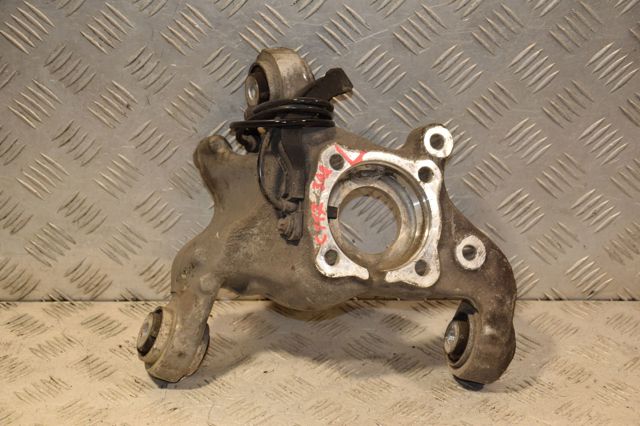 Кулак поворотный левый A2463503241 MERCEDES