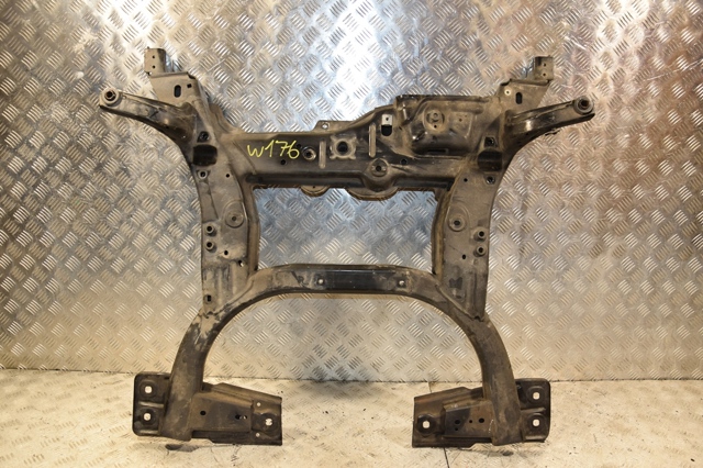 Подрамник передней подвески A2466201200 MERCEDES