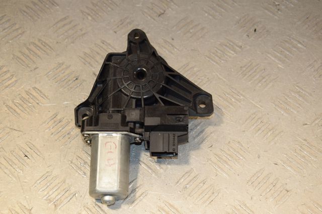 A2469063200 MERCEDES Мотор стеклоподъемника двери задней правой купить в Львов