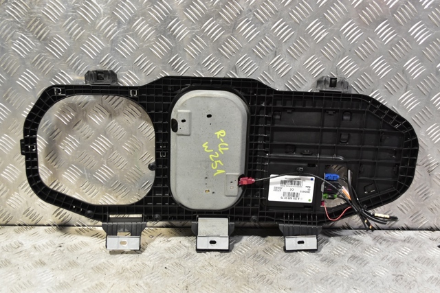 MERCEDES A2518202275 Антенна в наличии Львов