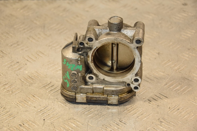 Дроссельная заслонка в сборе A2661410525 MERCEDES
