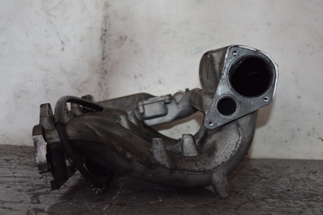 Коллектор впускной A6110901537 MERCEDES