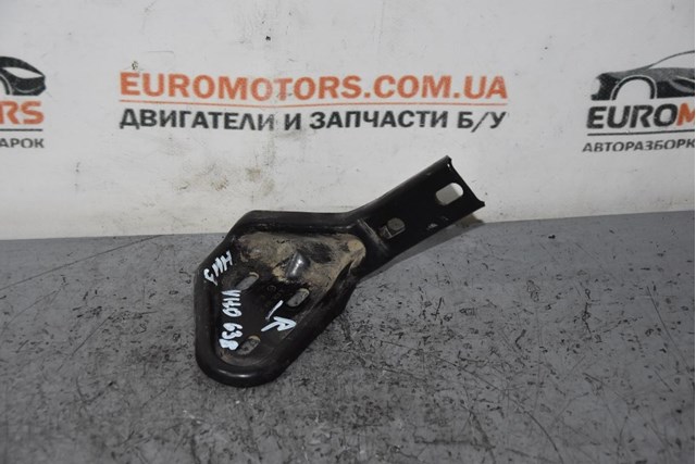 Ролик боковой (сдвижной) двери правый нижний A6387601047 MERCEDES