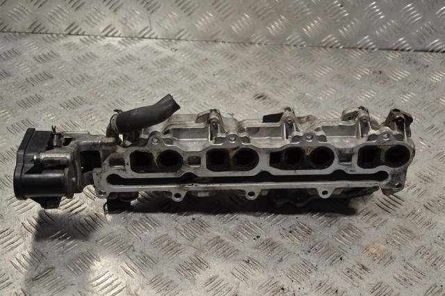 Коллектор впускной A6400900337 MERCEDES