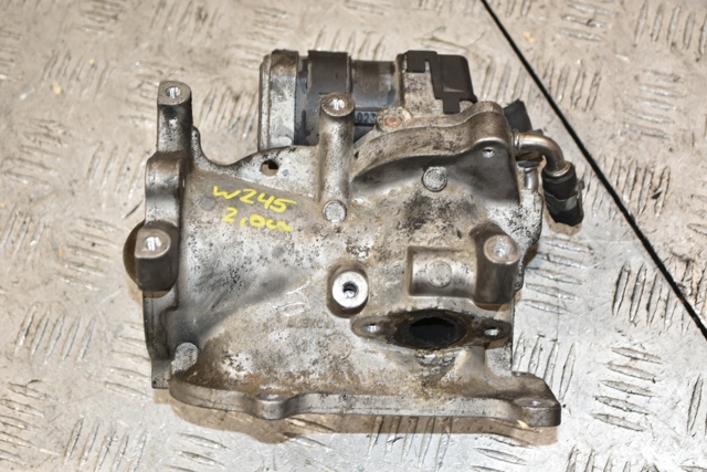 Клапан EGR системы рециркуляции отработавших газов A6401401860 MERCEDES