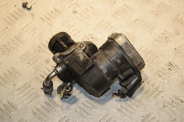 A6401401860 MERCEDES Клапан EGR рециркуляции газов купить в Чернигов