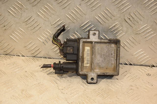 MERCEDES A6421532079 Реле свечей накала в наличии Винница