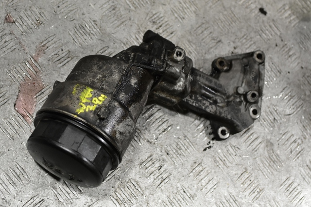Корпус масляного фильтра A6421800010 MERCEDES