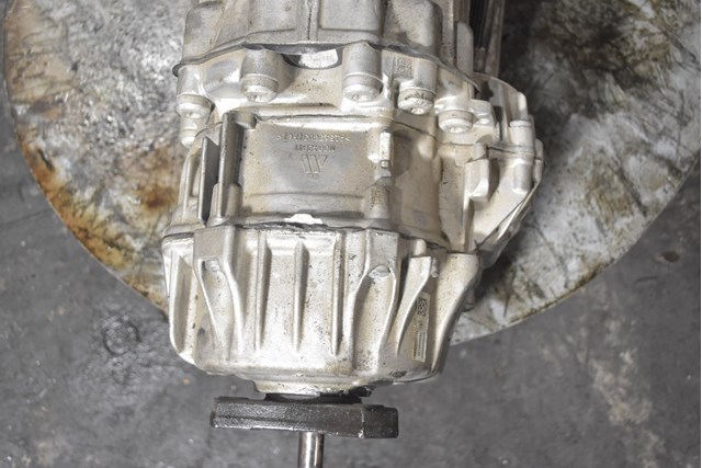 Раздаточная коробка A7252800000 MERCEDES
