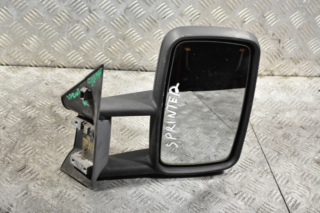 Зеркало наружное правое A9018106416 MERCEDES