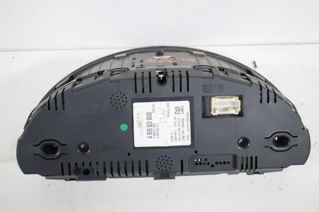 Щиток приборов A9069009500 MERCEDES