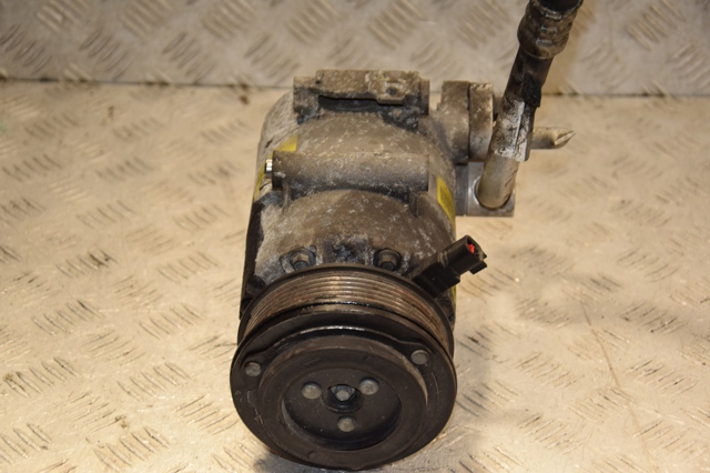Компрессор кондиционера AV1119D629BA FORD