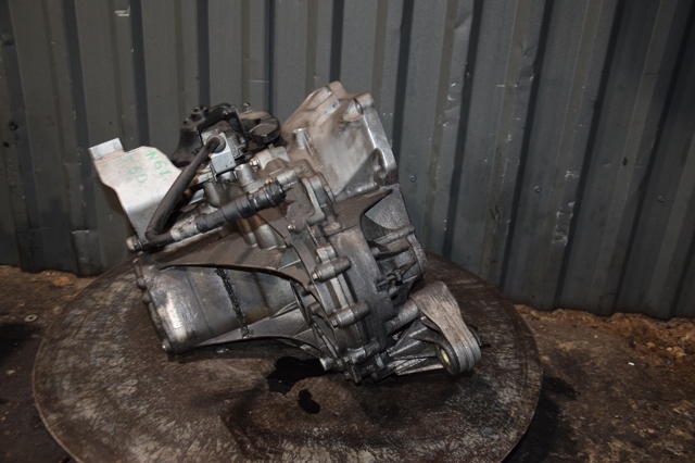 FORD AV6R7002KF КПП в сборе (механическая коробка передач) в наличии Чернигов