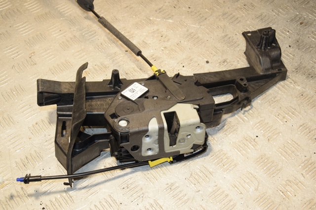FORD BM5AA26413AF Замок двери задней левой в наличии Черновцы