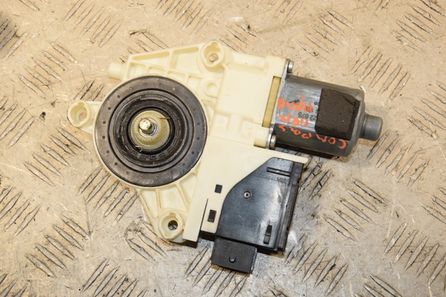 C61743100 CHRYSLER купить в Чернигов