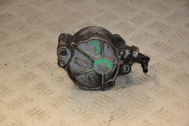 Механический вакуумный насос D1562A FORD