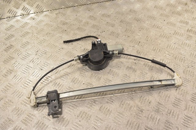 MAZDA D6515958X Мотор стеклоподъемника двери передней левой в наличии Сумы