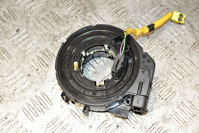 Подрулевой шлейф D65166CS0 MAZDA