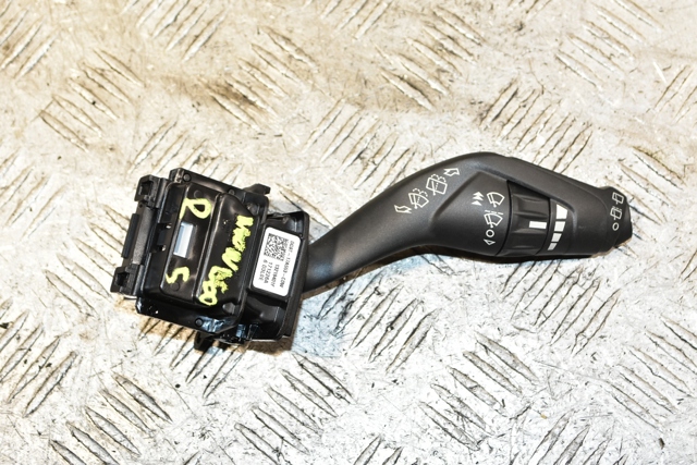 Правый подрулевой переключатель  DG9T17A553CDW FORD