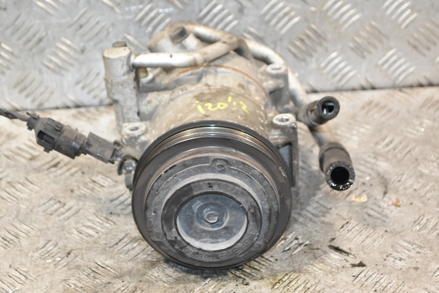 Компрессор климатической установки DV080149 HYUNDAI