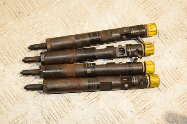 EJBR01801A RENAULT Топливные форсунки купить в Ирпень