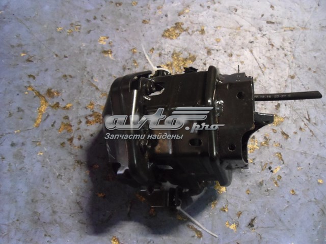Кронштейн топливного фильтра FM5Q9A072BD FORD