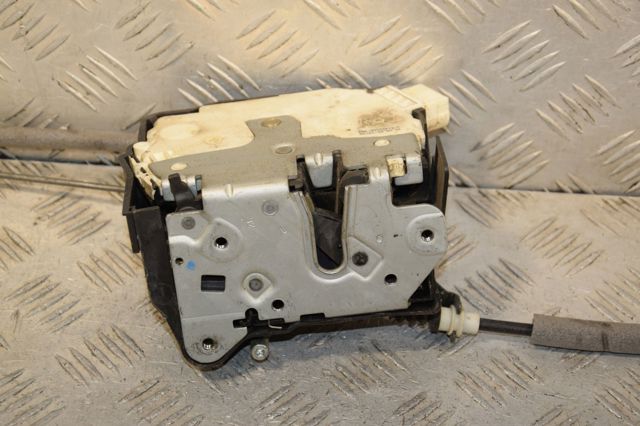 FQM500110 LAND ROVER Замок двери задней левой купить в Киев