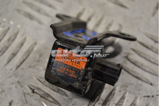 Рычаг передней подвески нижний левый G484547020 TOYOTA