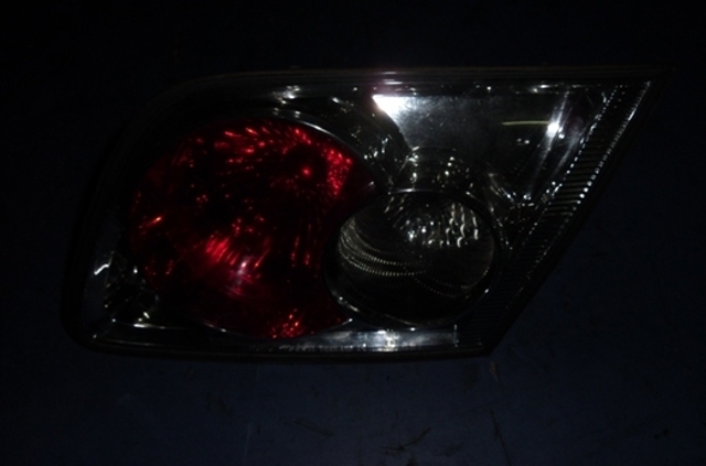 Фонарь задний правый, внутренний GJ5A513F0B MAZDA