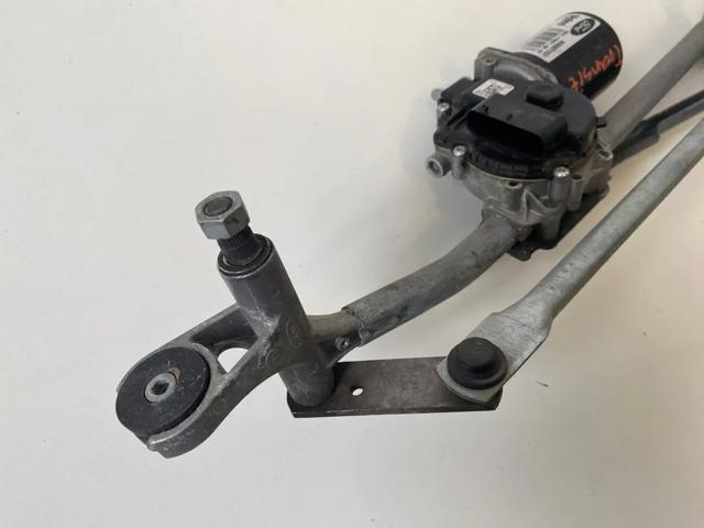 Мотор стеклоочистителя лобового стекла GK3117B571BA FORD
