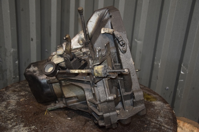 RENAULT JR5110 КПП в сборе (механическая коробка передач) в наличии Украина