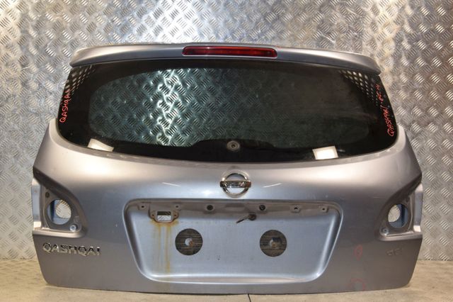 Задняя дверь K0100JD0M0 NISSAN