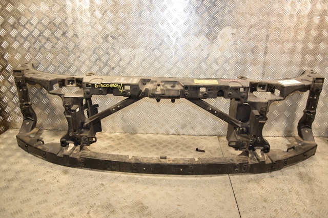 LAND ROVER LR013044 Рамка радиатора в наличии Кривой Рог