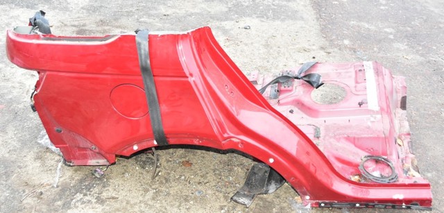 Боковая часть задняя правая LR060975 LAND ROVER