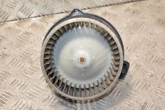 LAND ROVER MF0160700870 Вентилятор печки в наличии Каменское