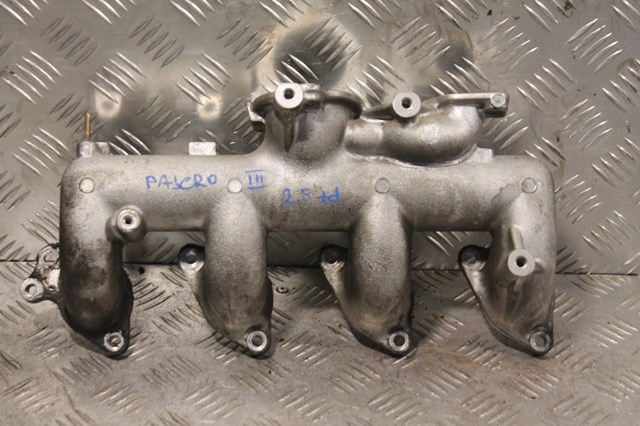 Впускной коллектор MR577029 MITSUBISHI