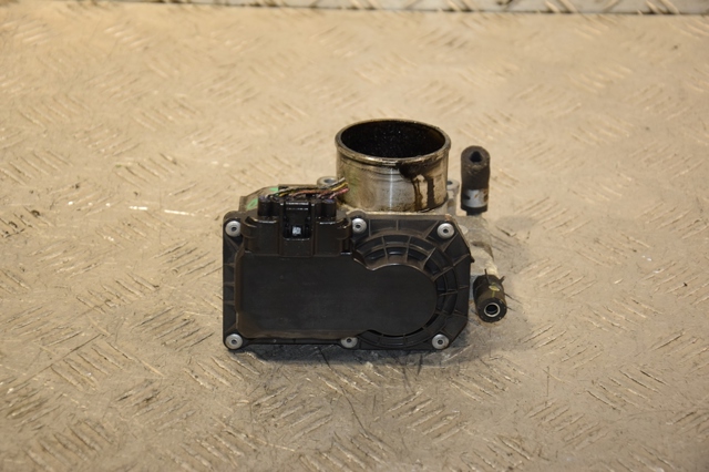 MAZDA RF7J136B0C Дроссельная заслонка в сборе в наличии Одесса
