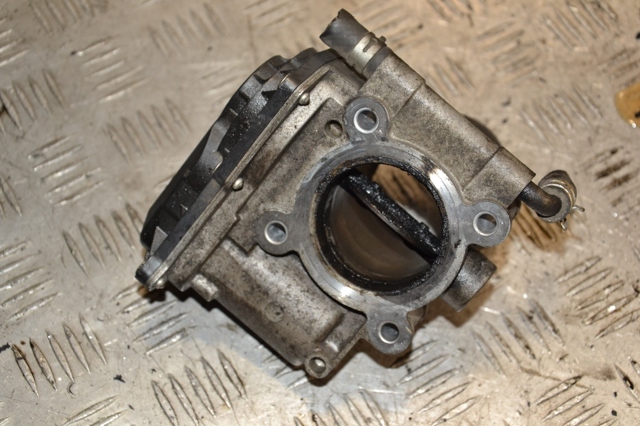 Блок дроссельной заслонки RF7J136B0D MAZDA